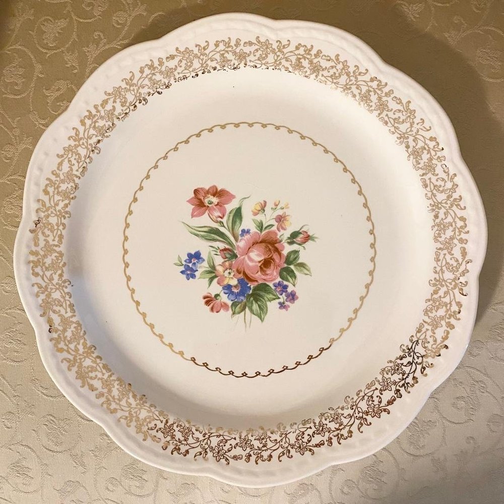 Vintage Bridal Bouquet By Stetson 22 kt Gold Scalloped Edge Round Platter
